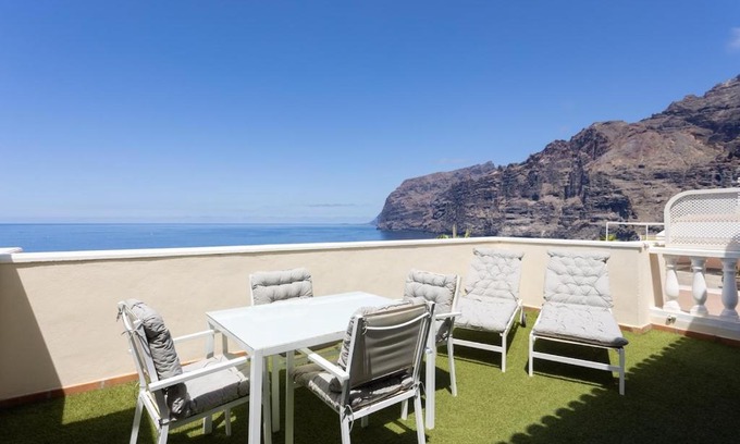 Los Gigantes Apartamento | EDEN RENTALS Fabulosas Vistas al Mar y Los Acantilados
