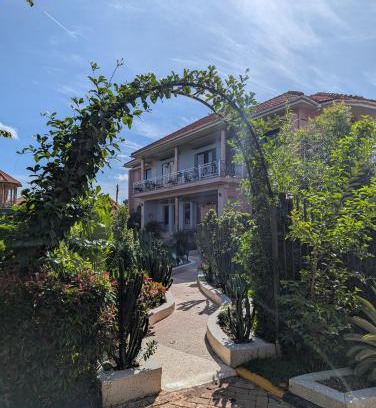 Entebbe Casa | Eden Villas