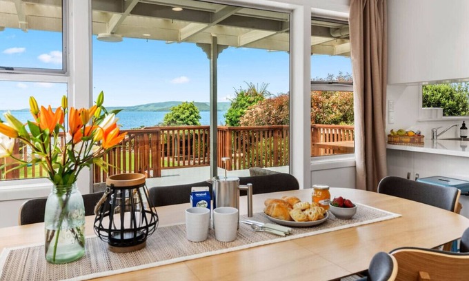 Ngongotaha Casa | Edgewater Escape Rotorua