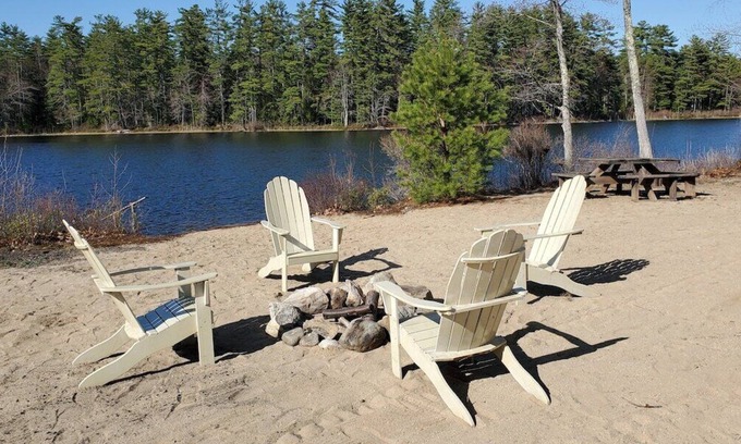 New Durham Casa | Edgewater Escape · Secluded Wooded Waterfront Home Near Lake Winn.