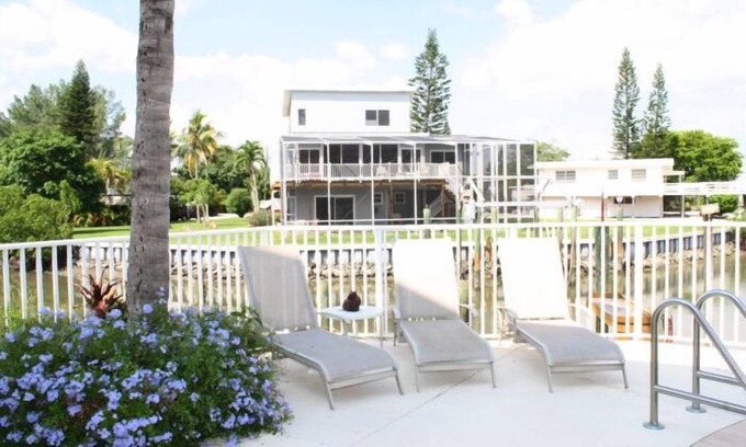 Fort Myers Beach Apartamento | Edgewater Inn