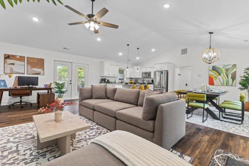 Jeffersonville - Clarksville Casa | Edgewood - Work Friendly & Near Downtown