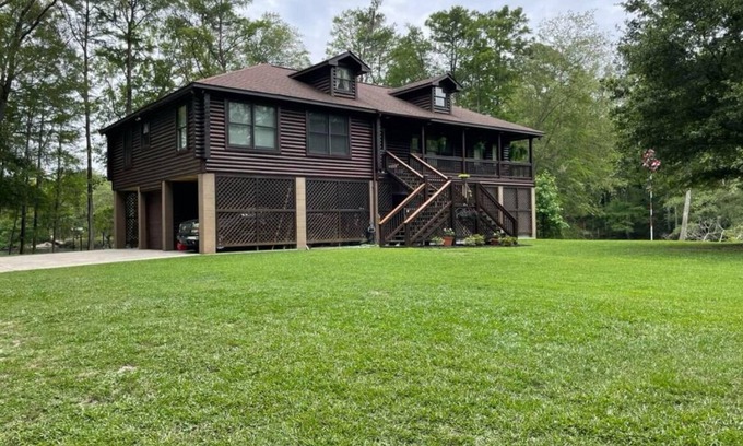 Canadys Cabina | Edisto River Waterfront Cabin in Saint George
