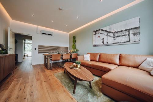 Altendorf Apartamento | EDLER WOHNRAUM Luxuriöse 2 SZ mit Balkon, Kaffeevollautomat, Klima & Lift