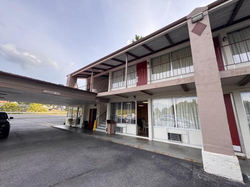 Wytheville Hotel | Edyn Hotel By Townhouse Wytheville US 52