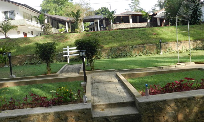 Bandarawela Hotel | Eeescart Family Resort