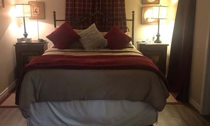 Lufkin Apartamento | Eficiencia Apt. Situado en Pineywoods del este de Texas. Private Apt / suegros Quarters