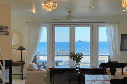 Swampscott Casa | Egg Rock House - 4BR, 4.5BA - Modern Oceanfront