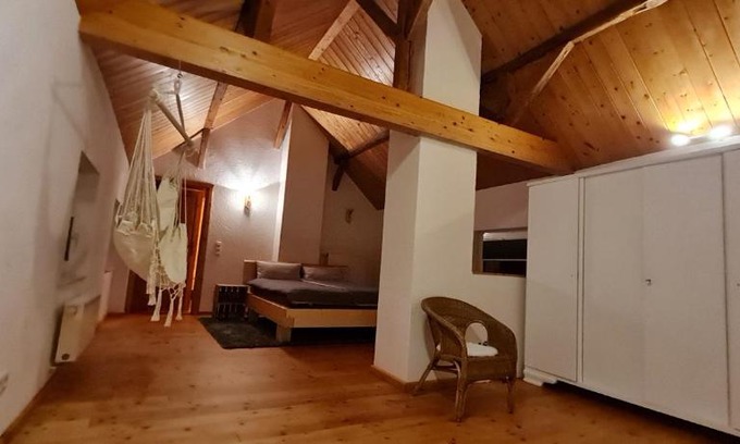 Berg Casa | Eifelhof mit Obstbaumwiese