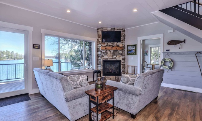 Minocqua Casa | Shoreview Sunset Cottage