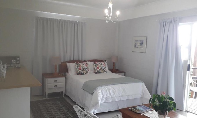 De Kelders Cama Y Desayuno | Eirene Place