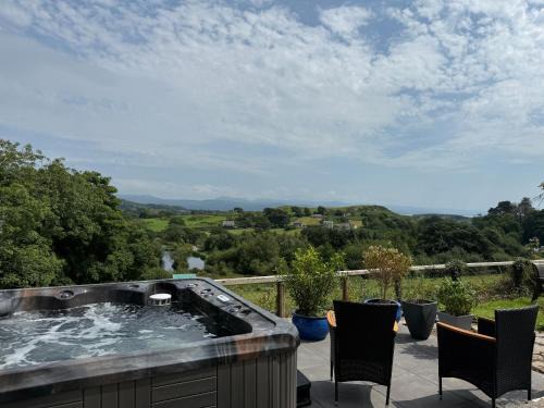 Pentrefelin Casa | Eisteddfa Country House Cottages