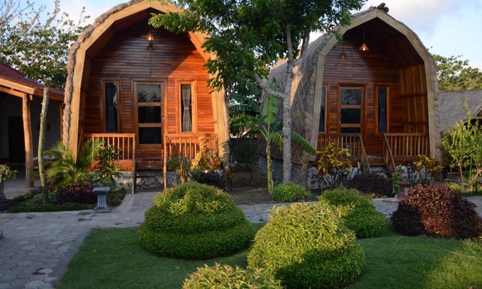Jerowaru Cama Y Desayuno | Ekas Garden Bungalow