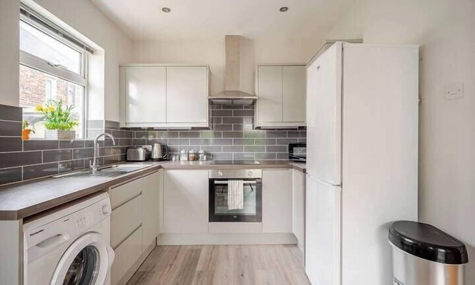 Belfast Casa | Ekaya Cozy Belfast with 2 Bedrooms