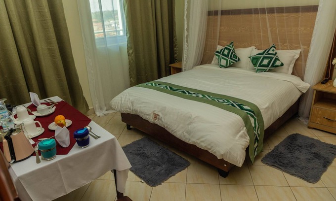 Mbarara Hotel | Ekhaya Crescent Hotel