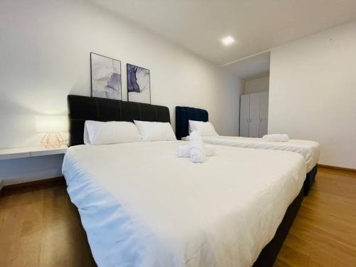 Taman Mutiara Apartamento | Eko Cheras Duplex by DeUrban