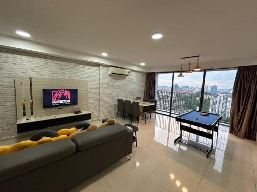 Taman Mutiara Apartamento | eko cheras kid's friendly 3 bedroom washing machines WI-FI