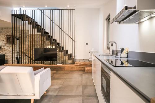 Besalú Apartamento | El Call, Àtic con vistas al puente de Besalú