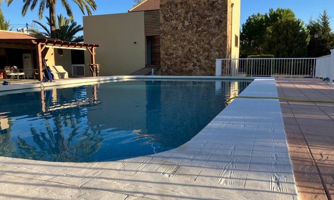 Elche Chalet De Esquí | “El Campirri”, Chalet.