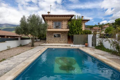 La Adrada Chalet De Esquí | El Castillo