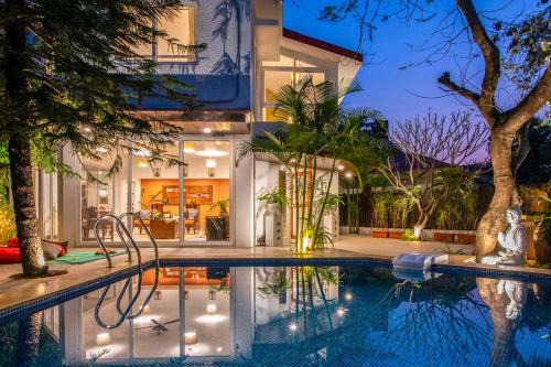 Devghar Villa | El Cottage by StayVista - An enchanting escape with Scenic views, Colonial decor & Private plunge pool