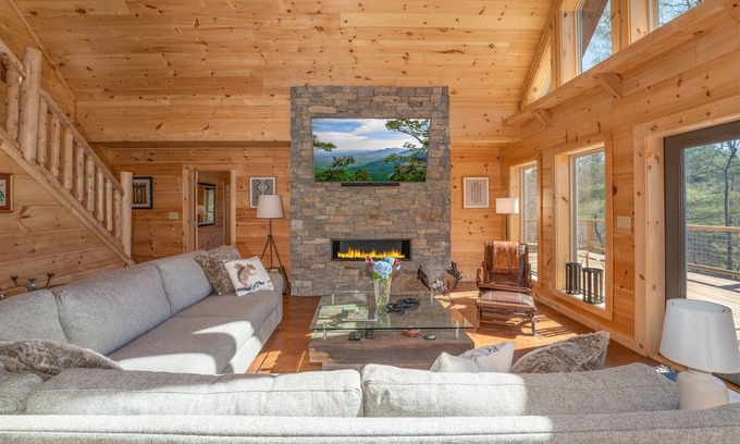 Brevard Casa | El Escorpio North - Log Cabin-Pool Table-Fire-pit, PRIVATE