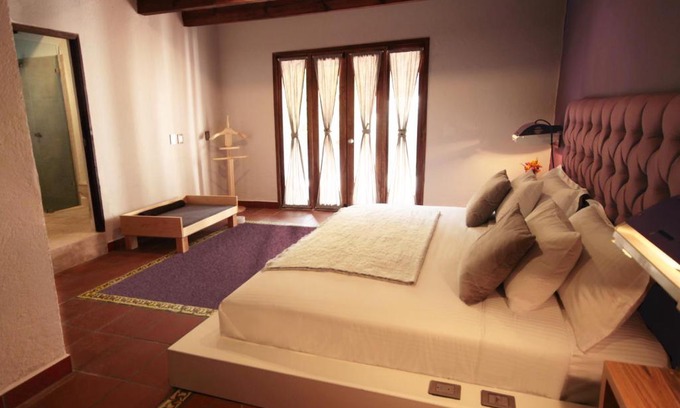 San Pedro Hotel | El Hotel