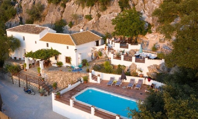 Villanueva del Trabuco Apartamento | El Nogal, Self catering in traditional cortijo with stunning views in Andalucia