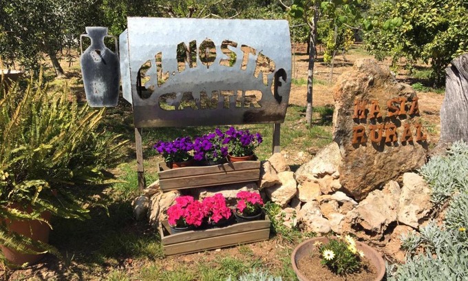 Costa Dorada Chalet De Esquí | El Nostre Càntir