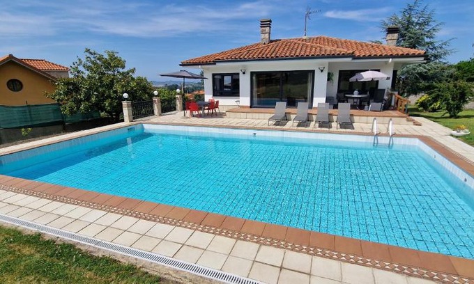 Periurbano - Rural Villa | El Pastizal de Gijón con Finca, BBQ, FKK y Piscina Privada - VV-2608-AS