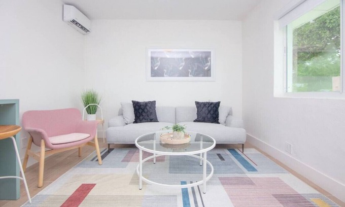 El Portal Apartamento | El Portal #4 · Stylish One Bedroom Apartment in El Portal #4