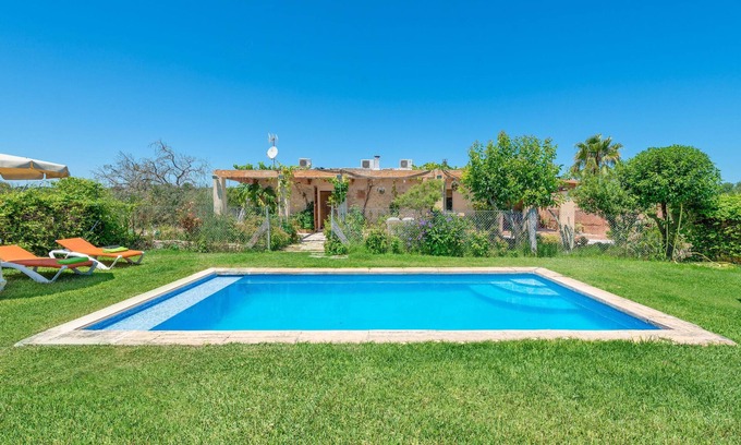 Maria de la Salut Villa | EL REBOSTER (CARBONERAS) - Acogedora casa de campo con piscina privada y bonito jardín. W