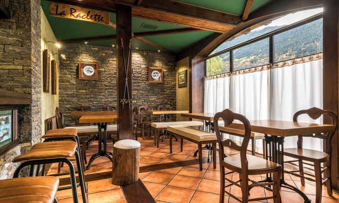 Vielha Apartamento | El Refugio de Aran Vielha Aparthotel