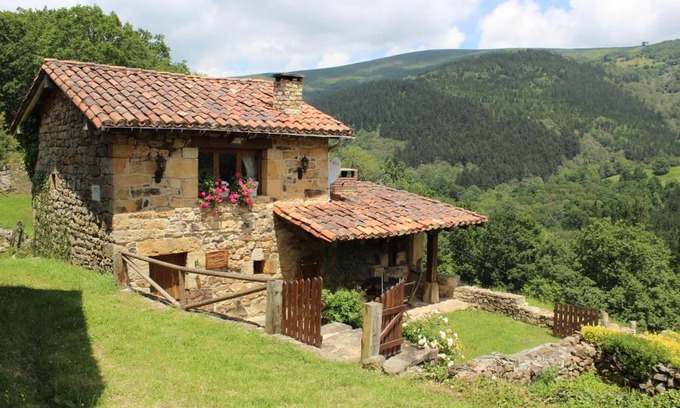 Luena Chalet De Esquí | El Refugio de Luena