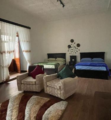 Cuenca Cama Y Desayuno | El Renacimiento - Suite Rosita