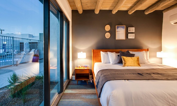West Park Hotel | El Vado Motel