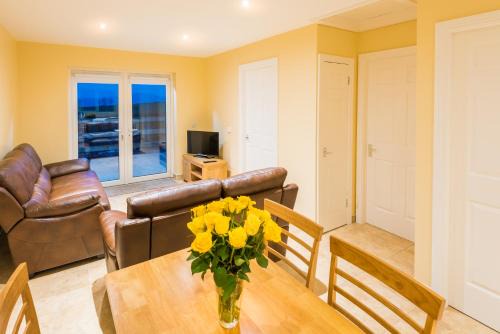 Londonderry Casa | Elagh Cottages