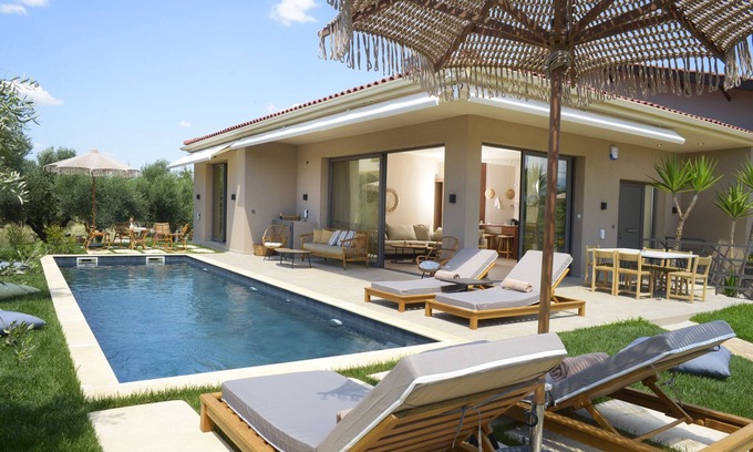 Akovitika Villa | Elaia Grove