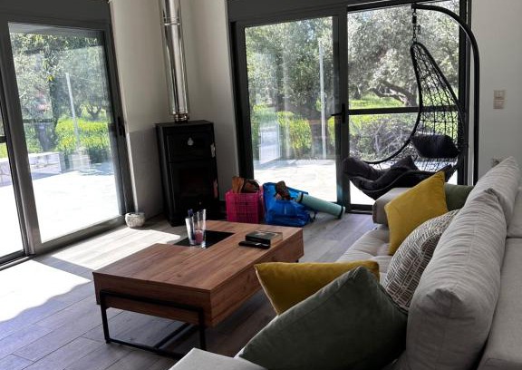 East Mani Apartamento | Elaiocampus luxury house