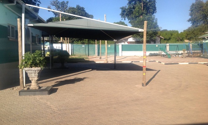Livingstone Cabina | Eland Lodge