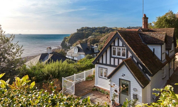 St Margaret's at Cliffe Casa | Eldama – stunning coastal retreat etched into the cliffs overlooking the sea