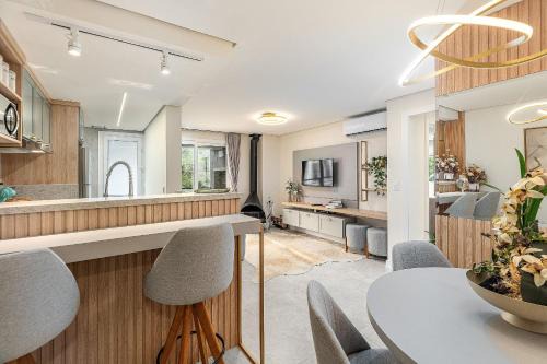 Vila Suzana Apartamento | Elegância e Conforto em Canela by Achei