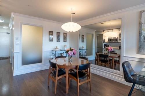 Downtown Victoria Apartamento | Elegance at the Union