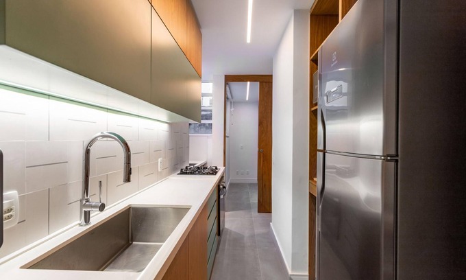 Ipanema Apartamento | Elegance in Ipanema Ideal for Families R201 Z1
