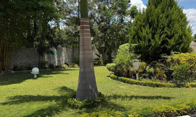 Lusaka Cabina | Eleganciana Lodges Ltd