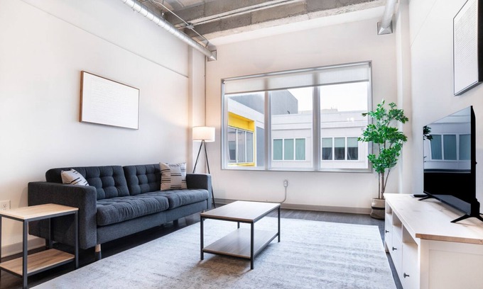 SoNo Apartamento | Elegant 1 bed apartment located in SoNo neighborhood