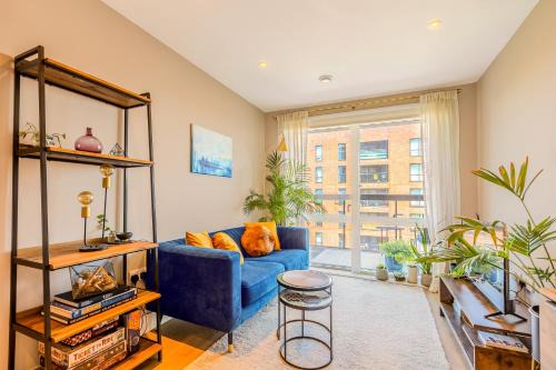 St. Dunstan's Apartamento | Elegant 1BR Apartment, 5 Min Limehouse DLR Station