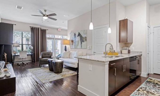 Las Colinas Condominio | Elegant 1BR Condo at AMLI at Escena w Pool