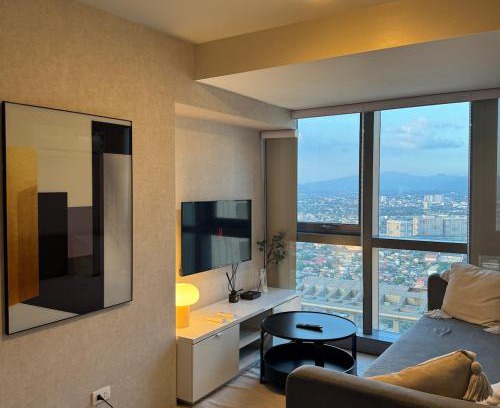 Bagumbayan Apartamento | Elegant 1BR with Great View, Panoramic Pool Near Ortigas CBD - 24