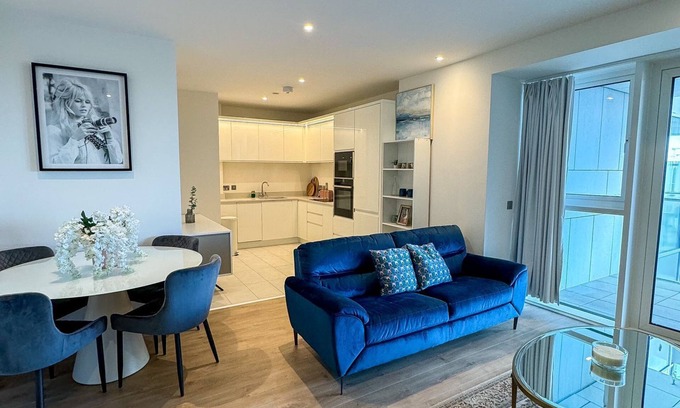 North Wall Apartamento | Elegant 2 Bedroom Apartment in Grand Canal
